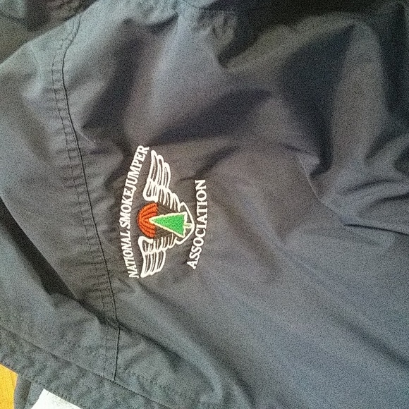 Patagonia Men's XL Fleece lined zip up jacket w/ National Smokejumper Ass. Emb. - Picture 8 of 9